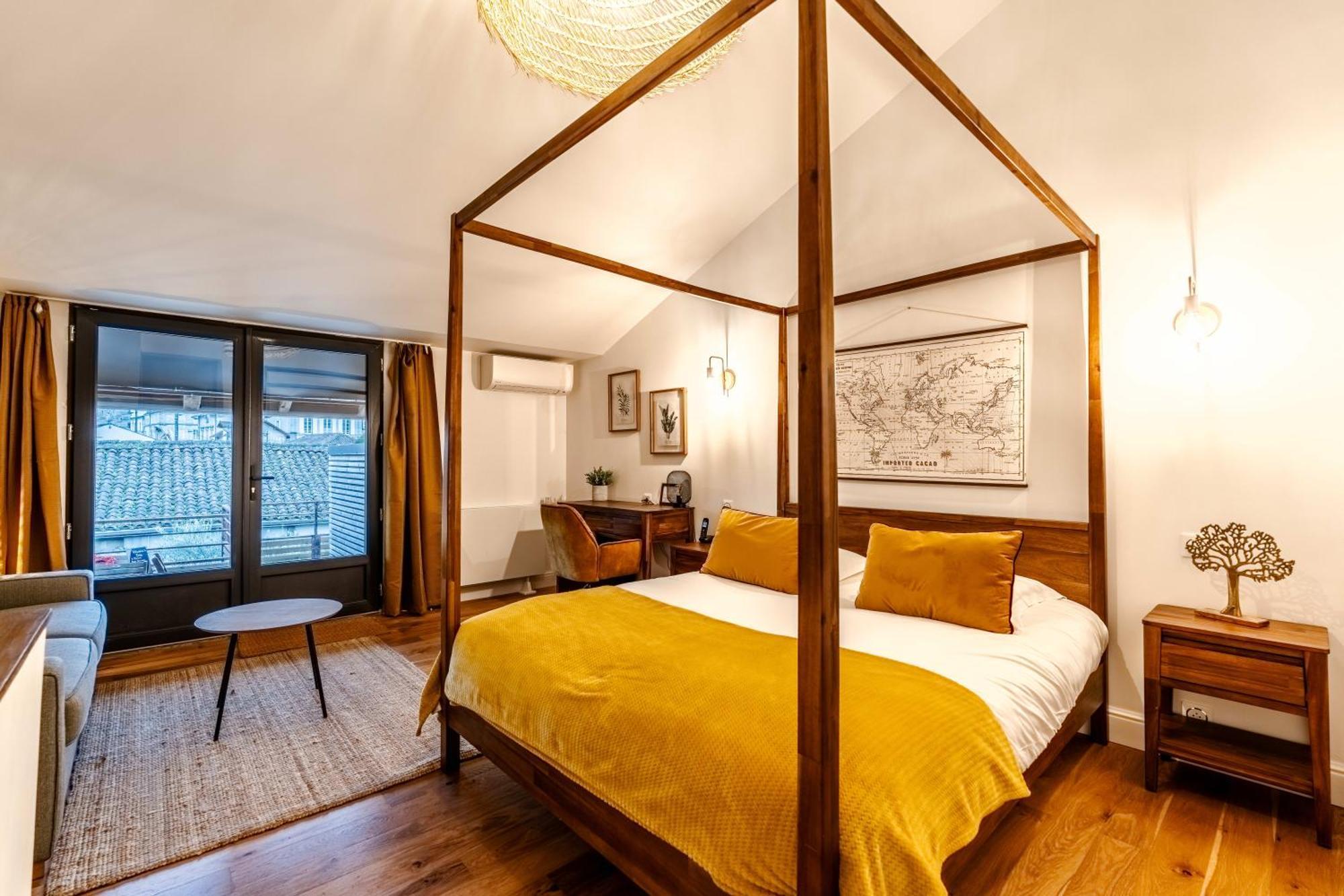 Hotel Quai Des Pontis Cognac Ngoại thất bức ảnh